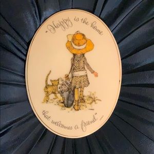 Vintage Oval Holly Hobbie Wall Plaque.